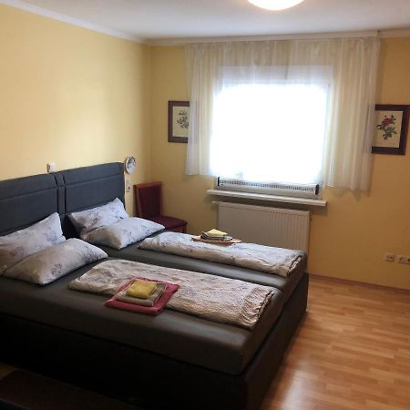 Ferienhaus Gonsbach Magonza Esterno foto